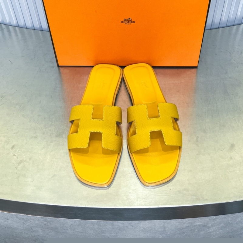 H**mes slippers